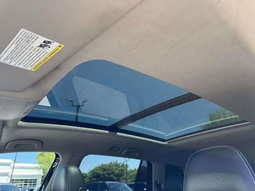 Deep Black 2022 Volkswagen Atlas 3.6L SEL Premium
