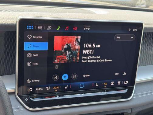 deep black pearl 2026 Volkswagen Tiguan 2.0T SE R-Line Black 4MOTION