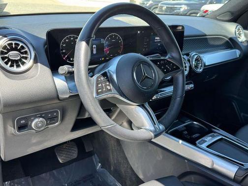Mountain Grey Metallic 2024 Mercedes-Benz GLB 250 4MATIC