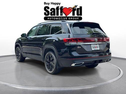 Deep Black Pearl 2026 Volkswagen Atlas 2.0T SE w/Technology 4MOTION
