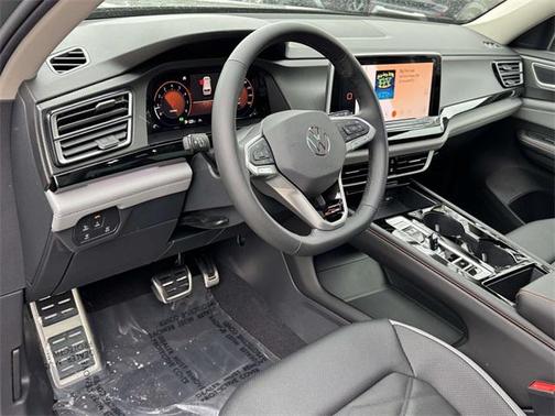 2026 Volkswagen Atlas Peak Edition