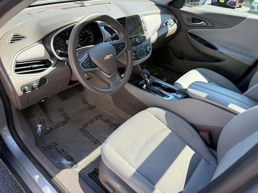 Sterling Gray Metallic 2024 Chevrolet Malibu FWD 1LT