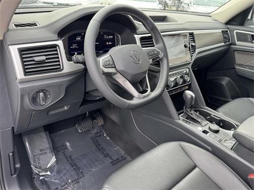 2022 Volkswagen Atlas 3.6L SE w/Technology