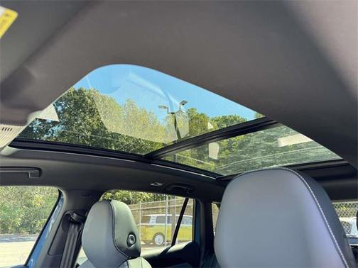 2026 Volkswagen Tiguan 2.0T SE R-Line Black 4MOTION