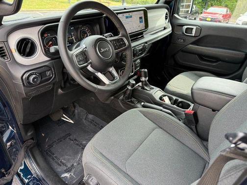 Fathom Blue Pearlcoat 2025 Jeep Wrangler 4-Door Sahara 4x4