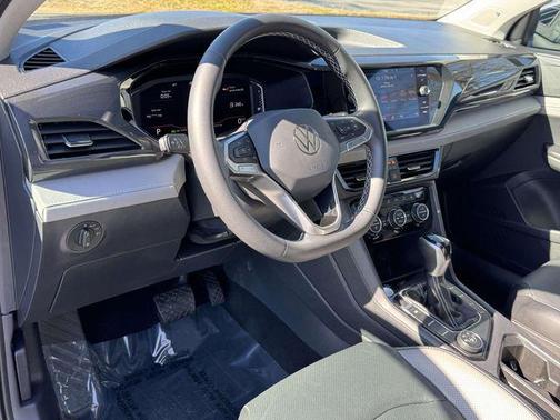 2023 Volkswagen Taos 1.5T SEL