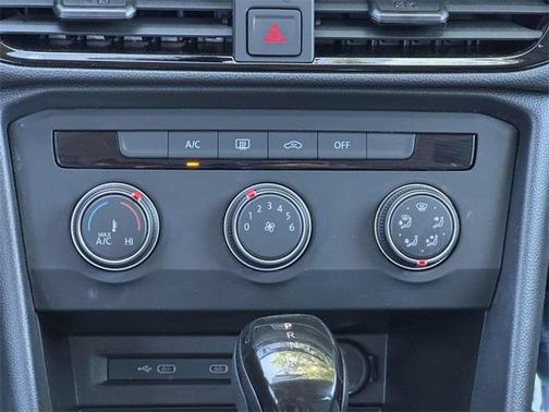 2022 Volkswagen Taos 1.5T S