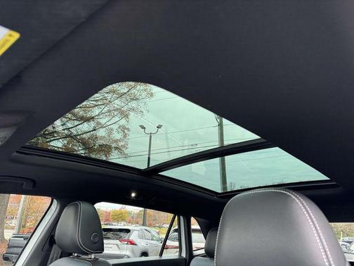 2022 Volkswagen Atlas Cross Sport 3.6L V6 SEL R-Line