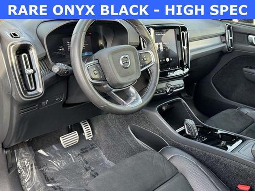 2021 Volvo XC40 Recharge Pure Electric P8