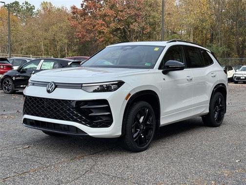 2026 Volkswagen Tiguan 2.0T SE R-Line Black 4MOTION