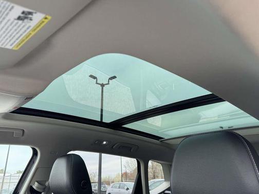 2023 Volkswagen Taos 1.5T SEL