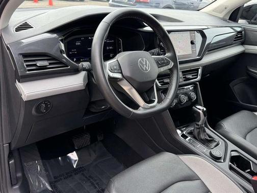 2023 Volkswagen Taos 1.5T SEL