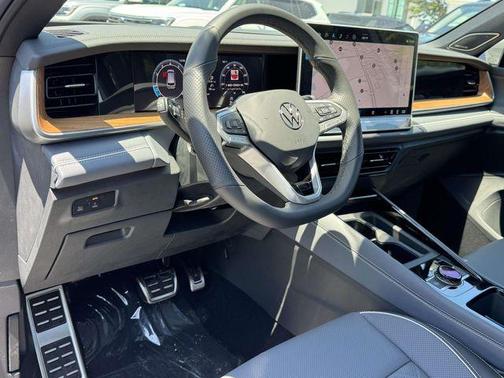 Sandstone 2026 Volkswagen Tiguan 2.0T SEL R-Line 4MOTION