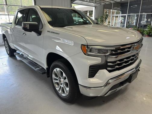 2025 Chevrolet Silverado 1500 LTZ