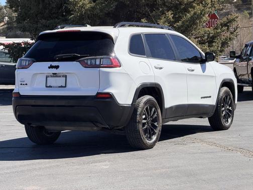 2023 Jeep Cherokee Altitude Lux