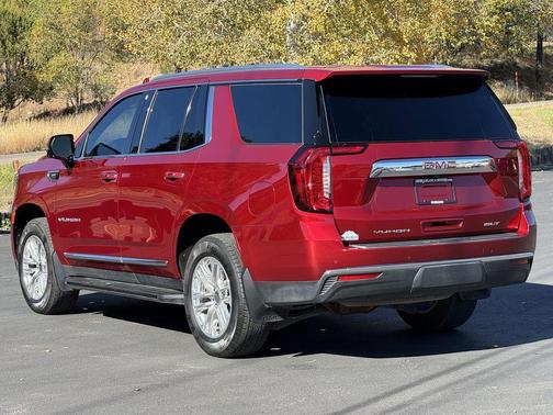 2023 GMC Yukon SLT