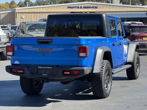 2023 Jeep Gladiator Mojave