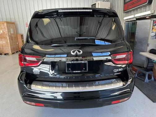 2020 INFINITI QX80 Luxe