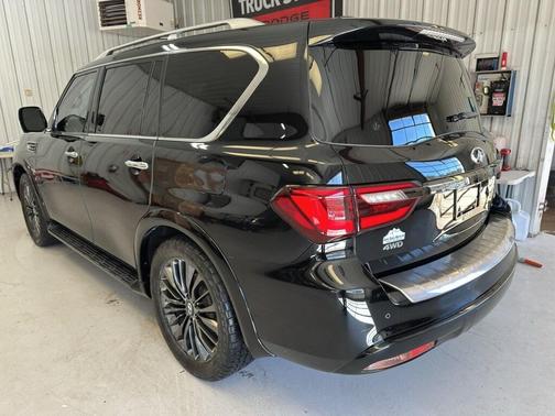 2020 INFINITI QX80 Luxe