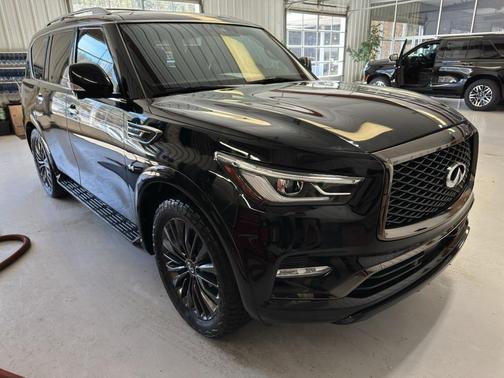 2020 INFINITI QX80 Luxe
