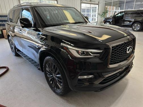 2020 INFINITI QX80 Luxe