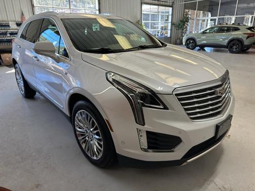 2017 Cadillac XT5 Platinum