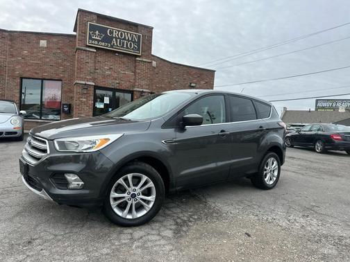 2017 Ford Escape SE
