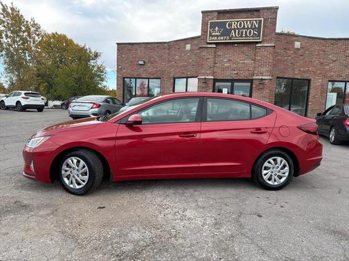 2020 Hyundai ELANTRA SE