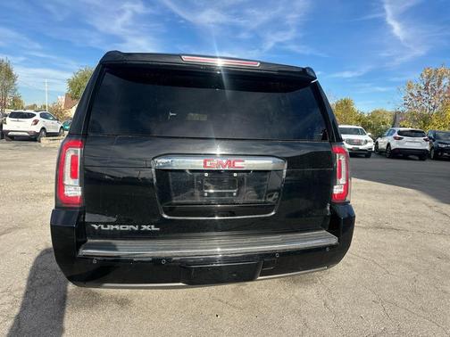 2016 GMC Yukon XL Denali