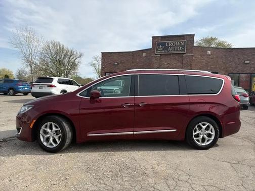 Burgundy 2018 Chrysler Pacifica Touring-L Plus