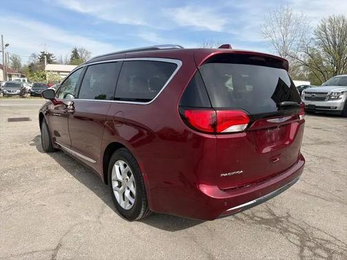 Burgundy 2018 Chrysler Pacifica Touring-L Plus