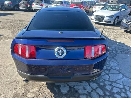 2011 Ford Mustang V6 Premium