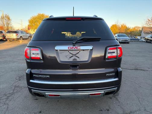 2015 GMC Acadia Denali