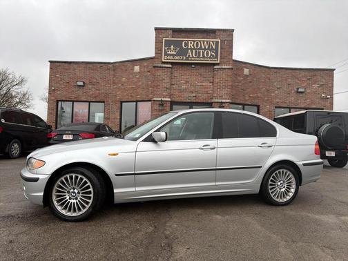 2003 BMW 330 330xi Sedan