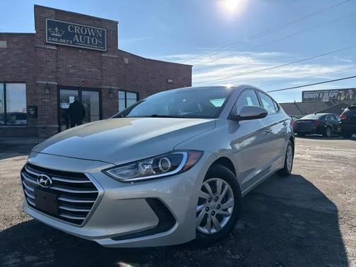 2017 Hyundai ELANTRA SE