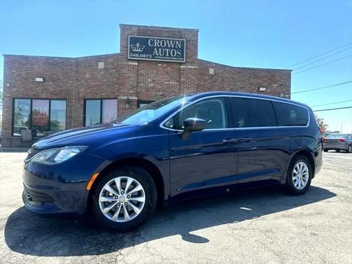 2017 Chrysler Pacifica Touring