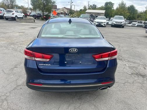 2016 Kia Optima LX