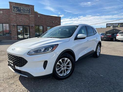 2020 Ford Escape SE