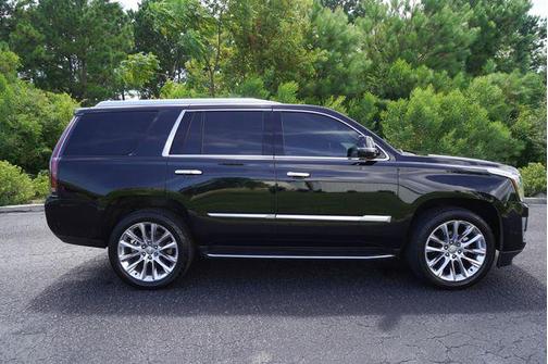 2020 Cadillac Escalade Luxury