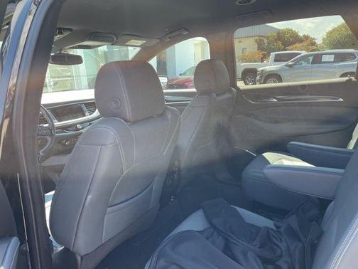 2023 Buick Enclave Essence FWD