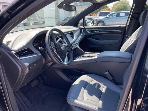 2023 Buick Enclave Essence FWD