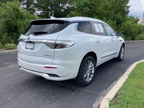 2022 Buick Enclave AWD Avenir