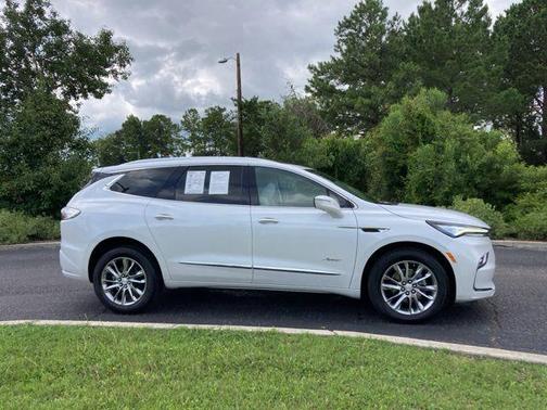 2022 Buick Enclave AWD Avenir