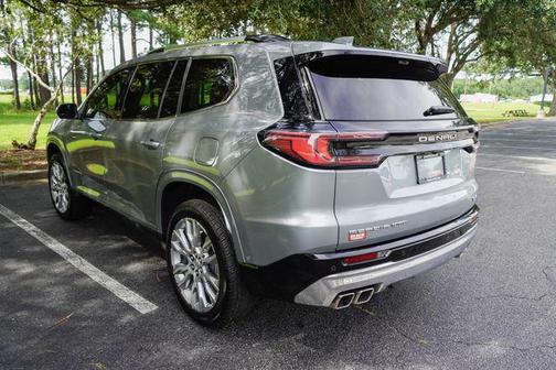 2024 GMC Acadia Denali