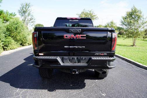 2024 GMC Sierra 2500 AT4