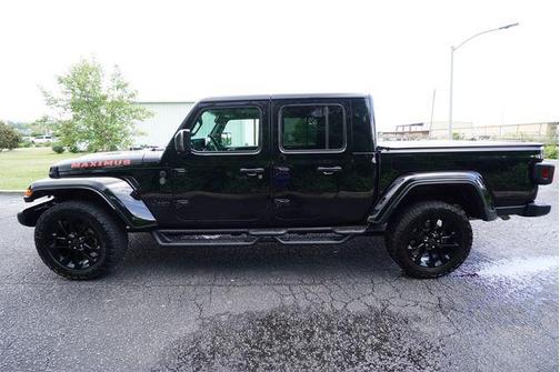 2024 Jeep Gladiator Nighthawk
