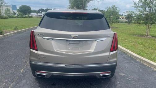 2022 Cadillac XT5 Premium Luxury
