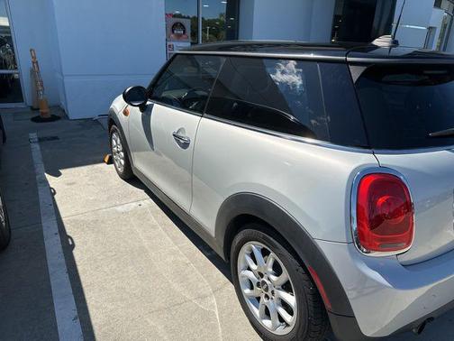 2015 MINI Hardtop Cooper