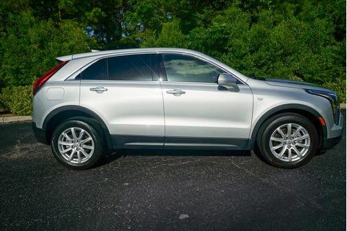 2022 Cadillac XT4 Luxury