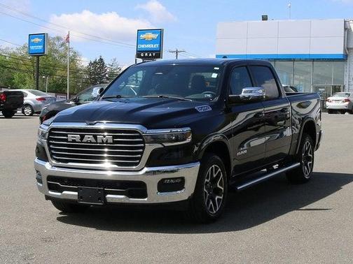 2025 RAM 1500 Laramie Crew Cab 4x4 57' Box